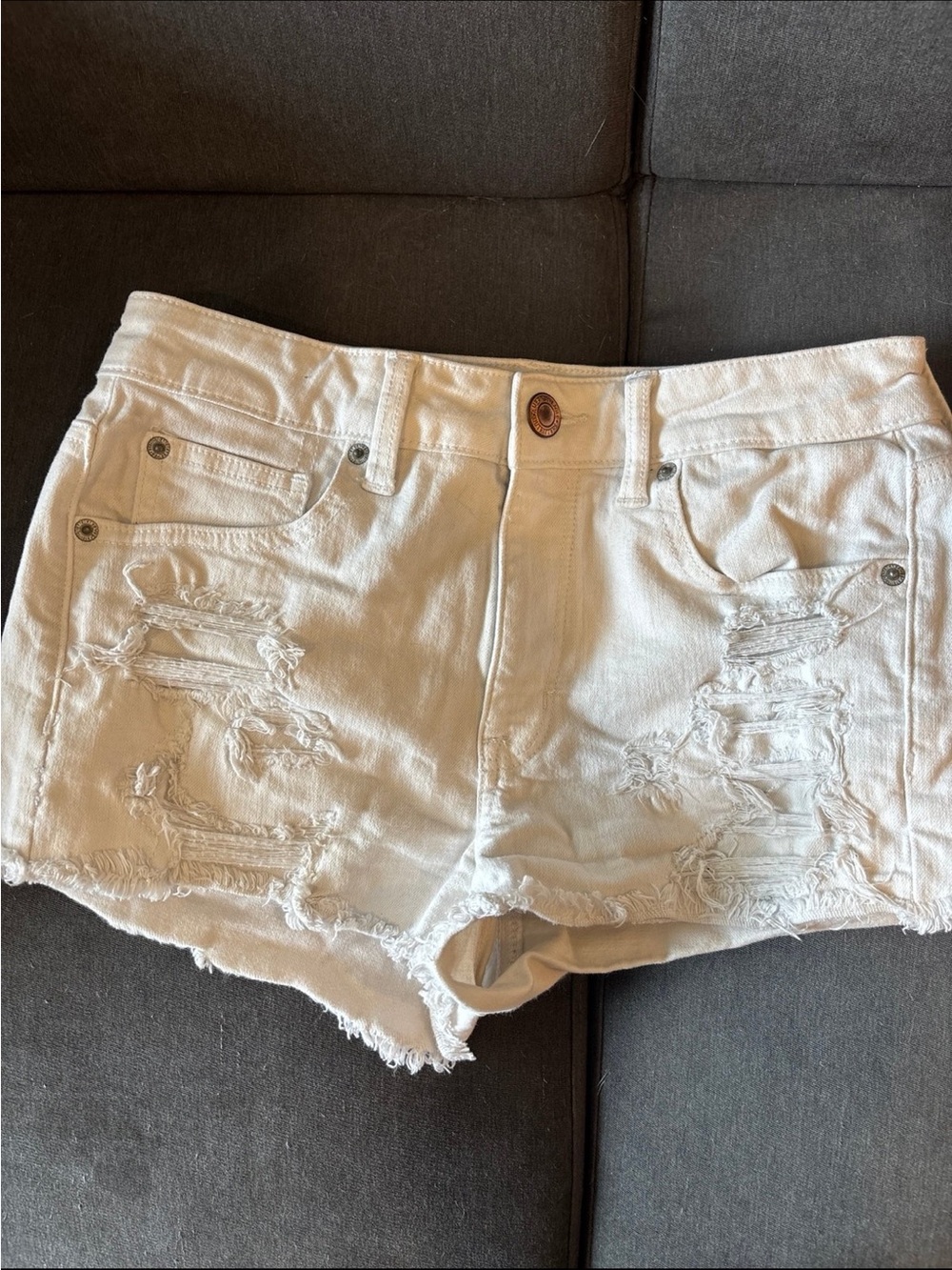 American eagle white denim shorts size US 6